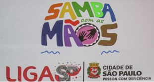 samaba-com-as-maos